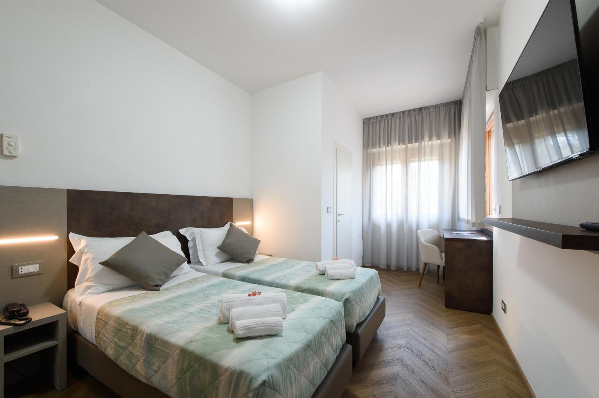 Hotel Casa Tra Noi Roma Esterno foto