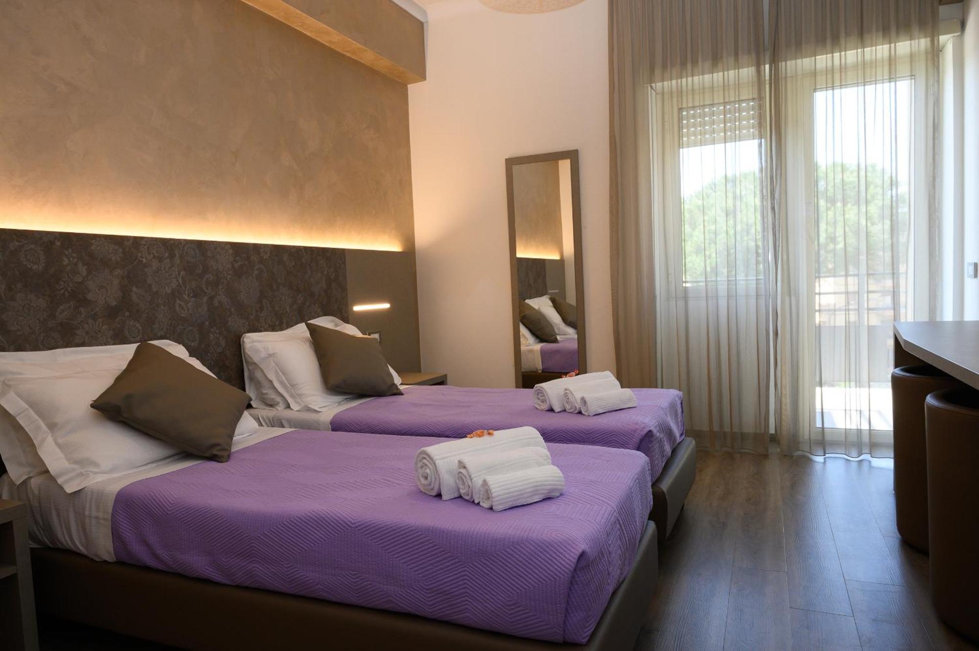 Hotel Casa Tra Noi Roma Esterno foto